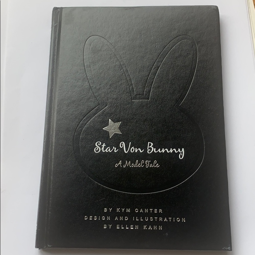 RARE BOOK- Star Von Bunny A Model Tale